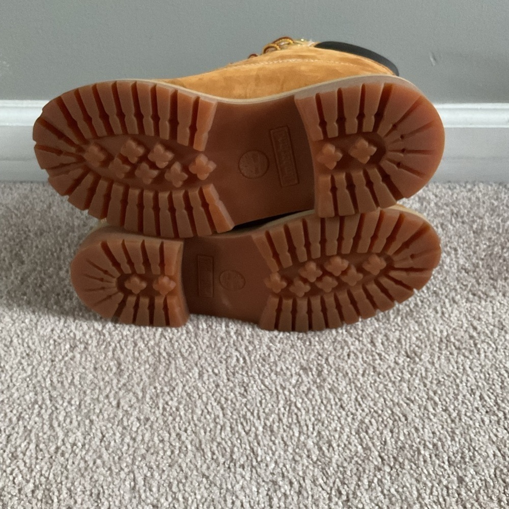 Timberland Tan Leather Boots - Picture 6 of 7